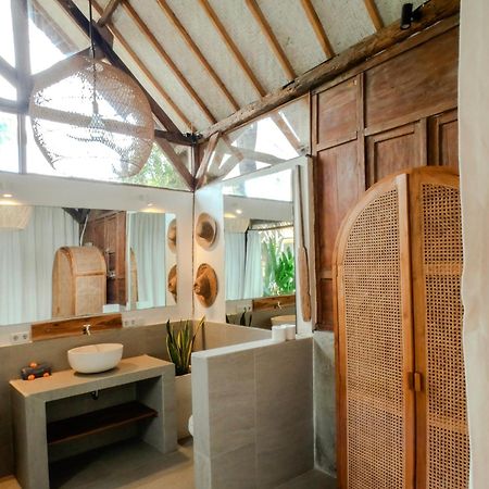 Musa Bintang Villas And Bungalows Gili Air Esterno foto