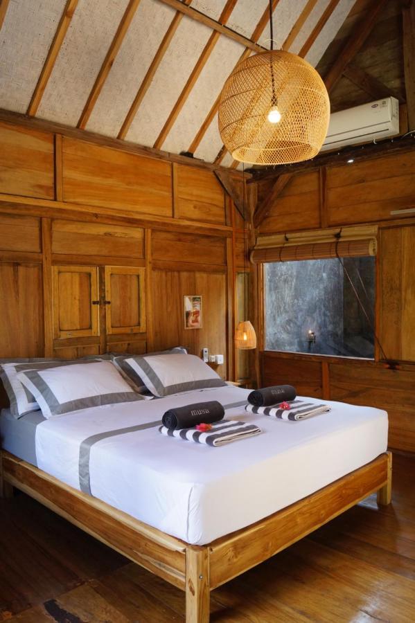 Musa Bintang Villas And Bungalows Gili Air Esterno foto