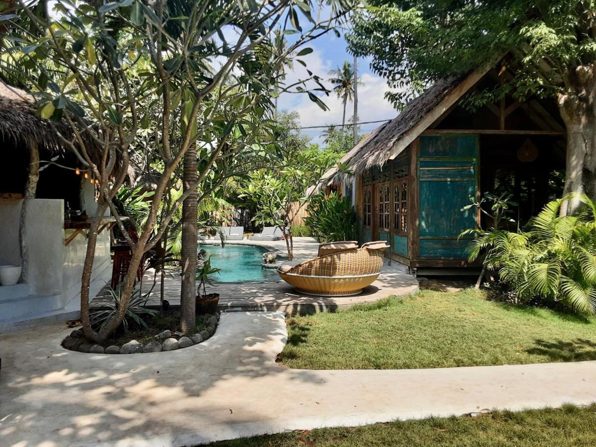 Musa Bintang Villas And Bungalows Gili Air Esterno foto
