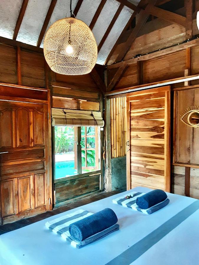 Musa Bintang Villas And Bungalows Gili Air Esterno foto