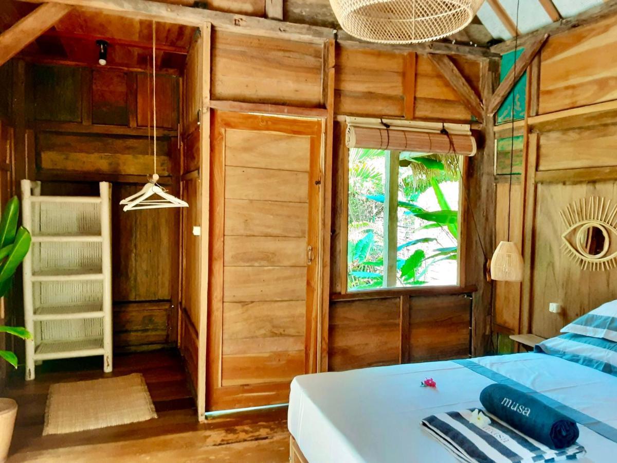 Musa Bintang Villas And Bungalows Gili Air Esterno foto