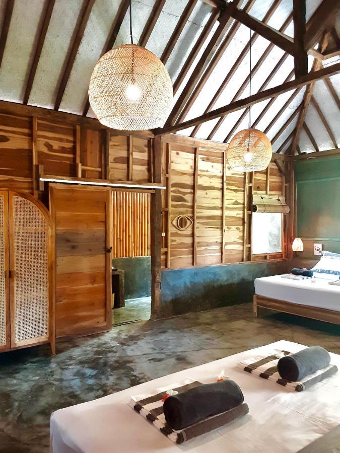 Musa Bintang Villas And Bungalows Gili Air Esterno foto