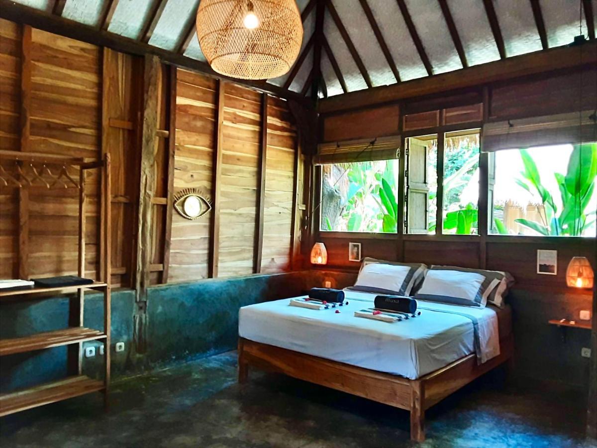 Musa Bintang Villas And Bungalows Gili Air Esterno foto