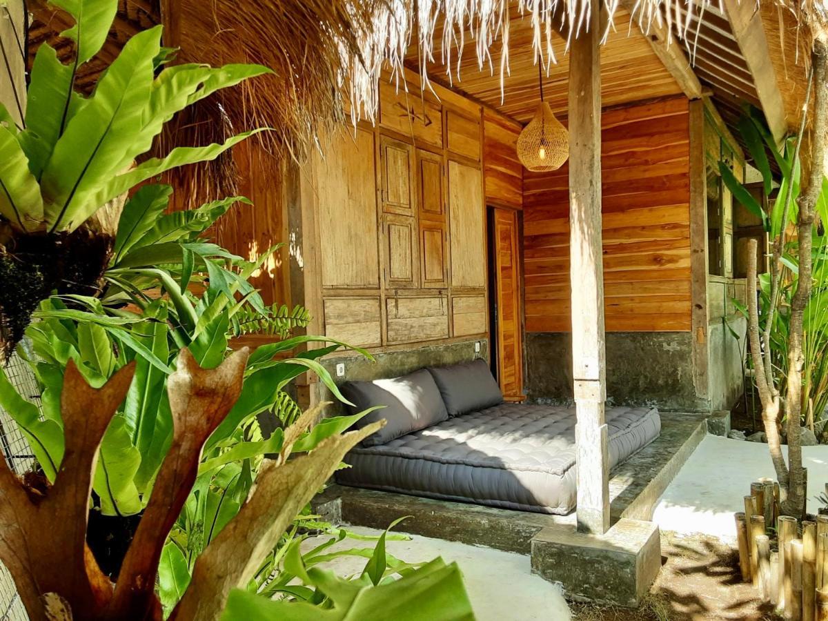 Musa Bintang Villas And Bungalows Gili Air Esterno foto