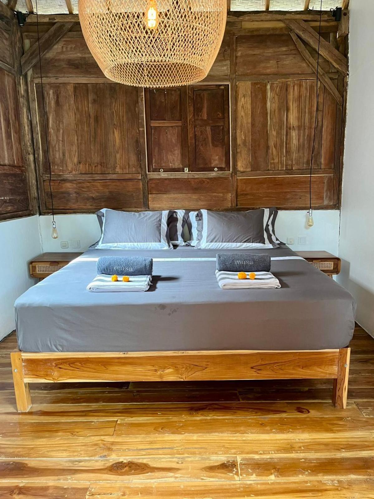 Musa Bintang Villas And Bungalows Gili Air Esterno foto